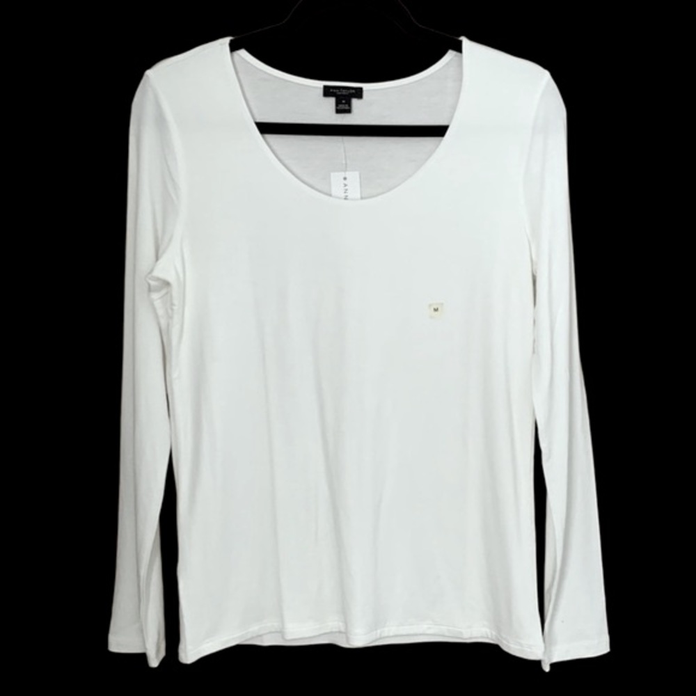 Ann Taylor Factory Ecru Long Sleeve Scoop Neck Tee